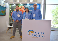 Miguel, Bertha y David con Algas Pacific